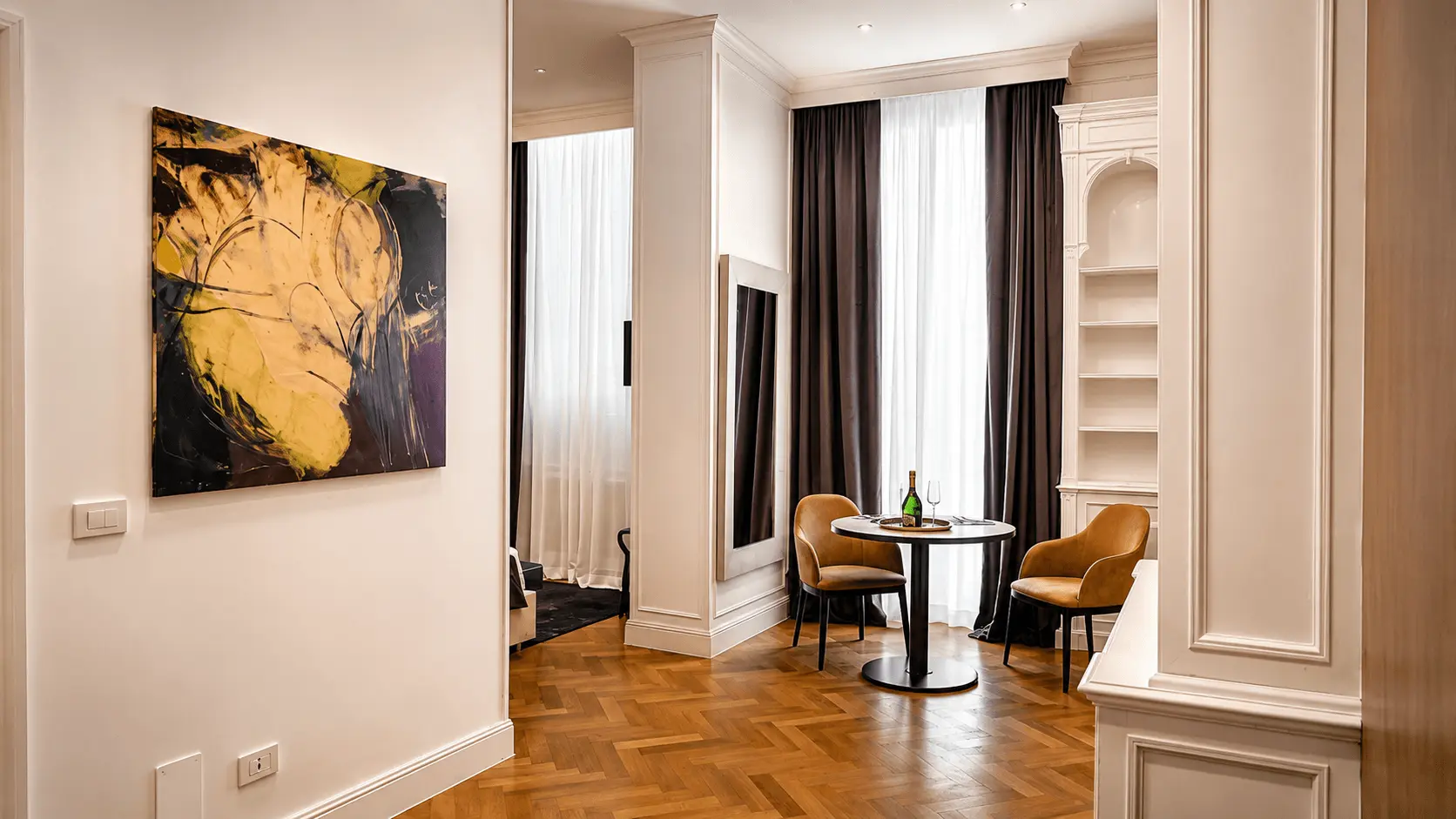 Dettagli sartoriali degli interni di Más Boutique Hotel Rome, materiali e finiture curati nello stile boutique