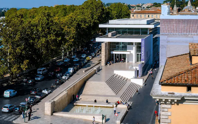 Ara Pacis e Lungotevere, area museale e fiume Tevere a breve distanza da Más Boutique Hotel Rome